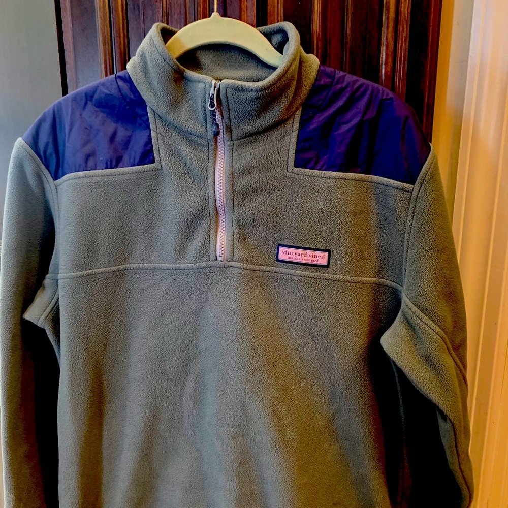 Vineyard vines men’s sheep fleece